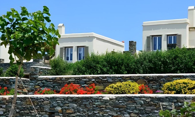 Agios Fokas Resort | 330 m² Resort ∙ 7 bedrooms ∙ 127 guests