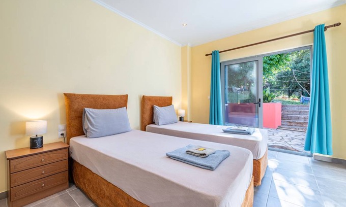 Sinarades Apartment | 35 m² Studio flat ∙ 1 bedroom ∙ 2 guests