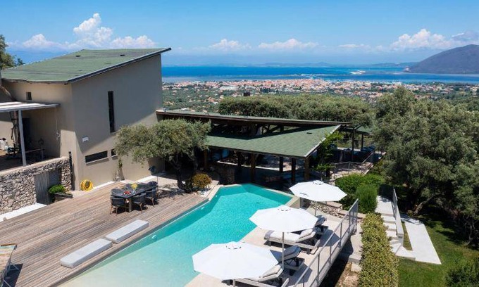 Spanokhorion Villa | 350 m² Villa ∙ 4 bedrooms ∙ 8 guests