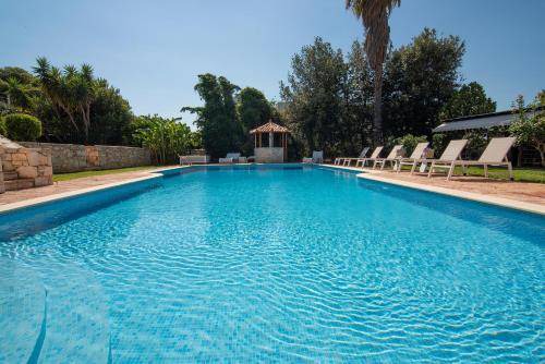 Saronida Villa | 380 m² Villa ∙ 4 bedrooms ∙ 8 guests