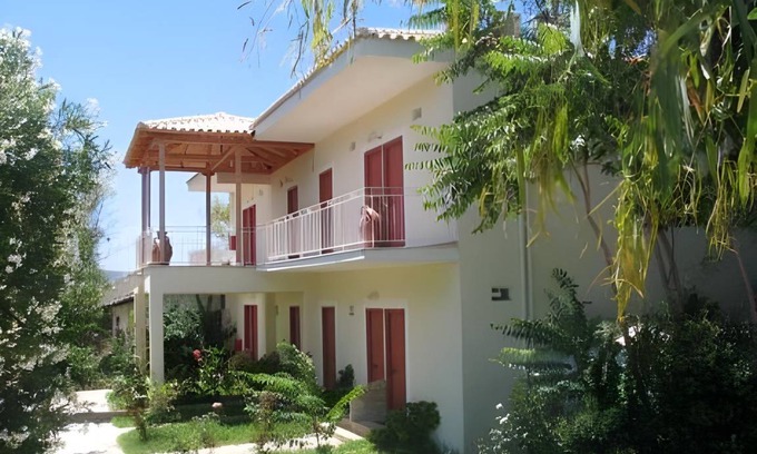Gialova Apartment | 42 m² Serviced apartment ∙ 4 guests