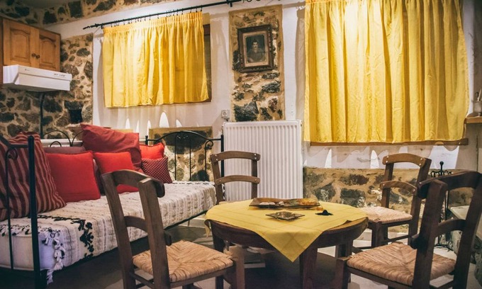 Agios Georgios House | 45 m² House ∙ 1 bedroom ∙ 2 guests