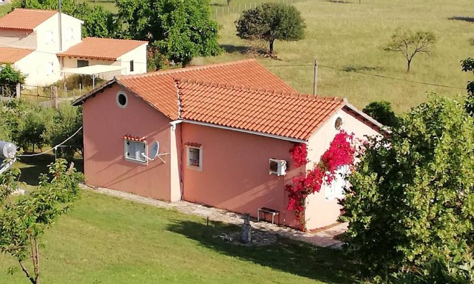 Almiros Beach House | 55 m² House ∙ 2 bedrooms ∙ 4 guests