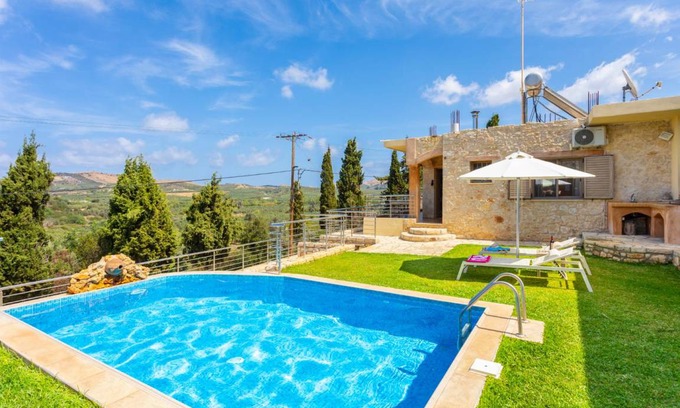 Roumeli Villa | 55 m² Villa ∙ 1 bedroom ∙ 4 guests