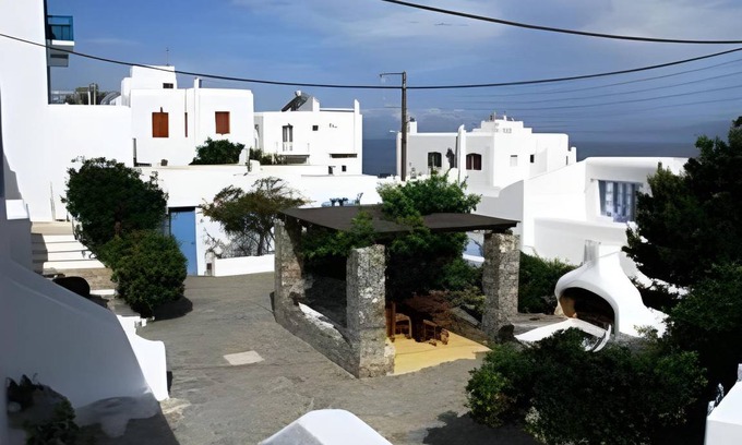 Drafaki Hotel | 57 m² Hotel ∙ 5 guests