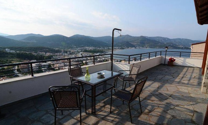 Nea Iraklitsa Apartment | 60 m² Apartment ∙ 6 guests