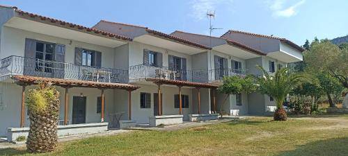 Vourvourou House | 60 m² House ∙ 2 bedrooms ∙ 4 guests
