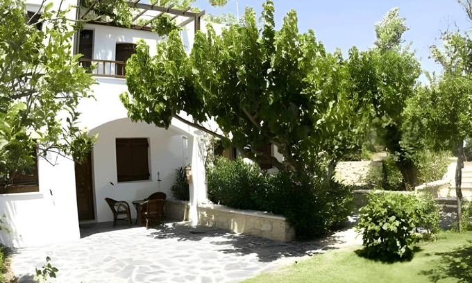 Livadi Apartment | 60 m² Serviced apartment ∙ 2 bedrooms ∙ 6 guests