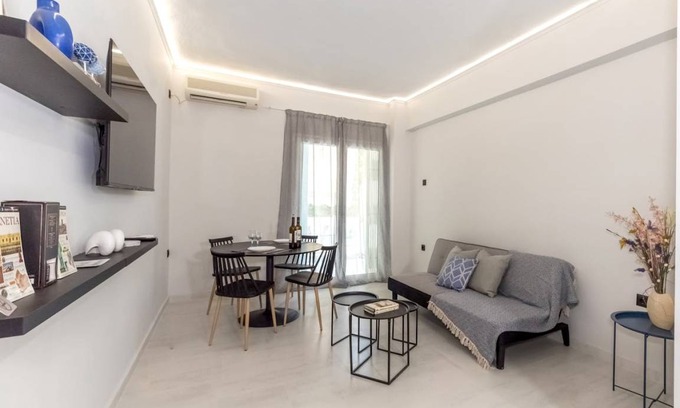 Varkiza Apartment | 65 m² Apartment ∙ 1 bedroom ∙ 3 guests