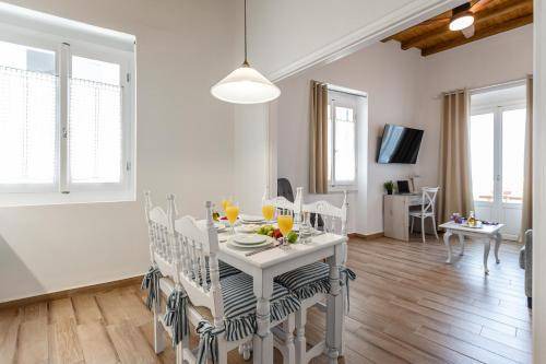 Naxos Apartment | 65 m² Apartment ∙ 2 bedrooms ∙ 5 guests
