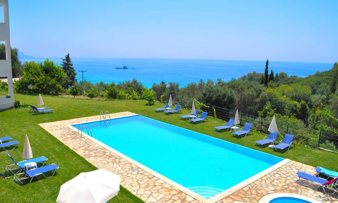 Parelia Apartment | 75 m² Apartment ∙ 3 bedrooms ∙ 5 guests