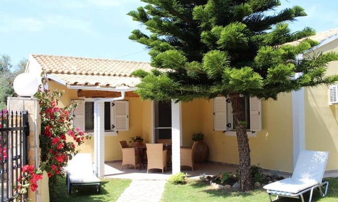 Agios Matthaios House | 75 m² House ∙ 2 bedrooms ∙ 6 guests
