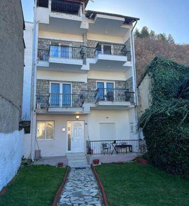 Florina Apartment | 80 m² Apartment ∙ 2 bedrooms ∙ 6 guests