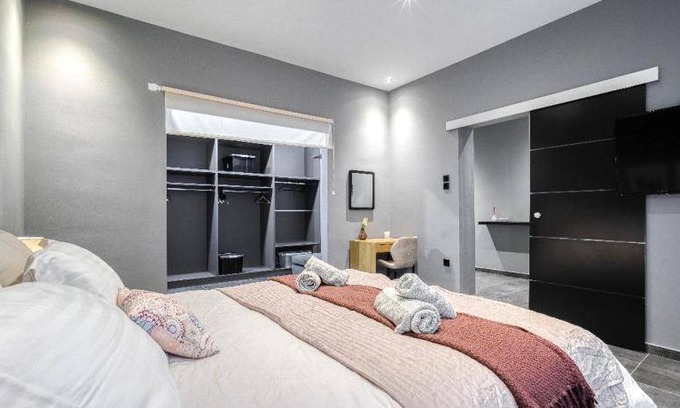 Agios Dimitrios Apartment | 85 m² Apartment ∙ 1 bedroom ∙ 4 guests