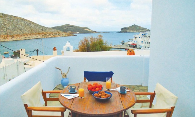 Panormos Apartment | 87 m² Apartment ∙ 3 bedrooms ∙ 5 guests