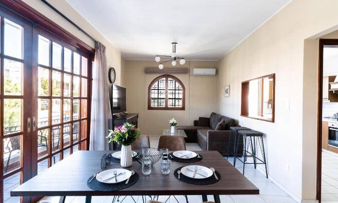 Alimos Apartment | 90 m² Apartment ∙ 2 bedrooms ∙ 5 guests