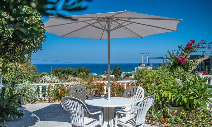 Kato Stalos Apartment | 90 m² Apartment ∙ 3 bedrooms ∙ 6 guests