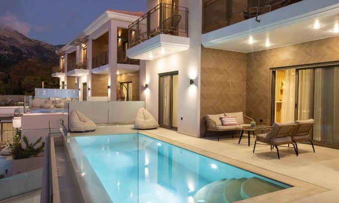 Kalamitsi Resort | 90 m² Resort ∙ 3 bedrooms ∙ 6 guests