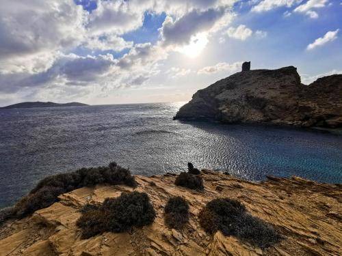 Andros House | 98 m² House ∙ 2 bedrooms ∙ 6 guests