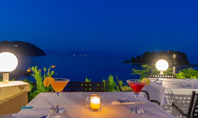 Perama Hotel | Aegli Hotel