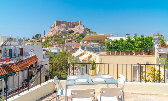 Plaka Apartment | Amazing Acropolis View Loft in Plaka