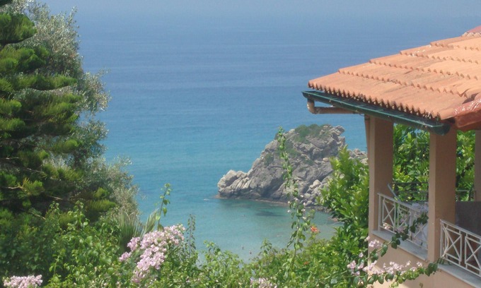 Sinarades Apartment | Apartments Tonia - Pelekas Beach, Corfu