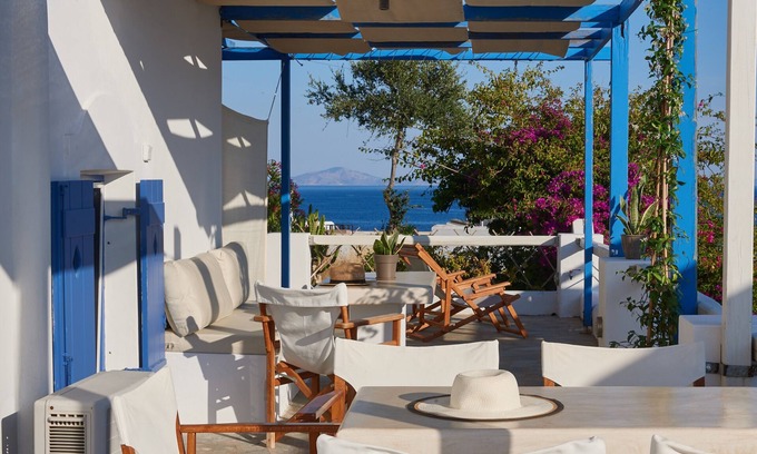 Piso Livadi House | Aphrodite | 1 Bedroom Apartment with partial Sea View and Patio, Cleopatra Homes Paros