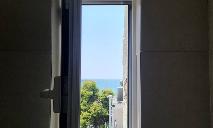 Alimos House | Astric Seaview Penthouse with AC in Alimos