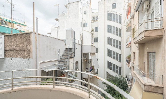 Ampelokipoi Apartment | Athens Empire Paradise Apartment