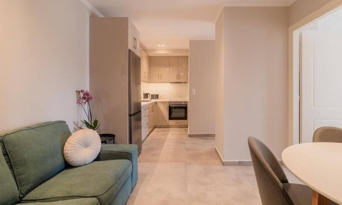 Roda Apartment | B2: Double Bedroom Suite on a Suite Complex