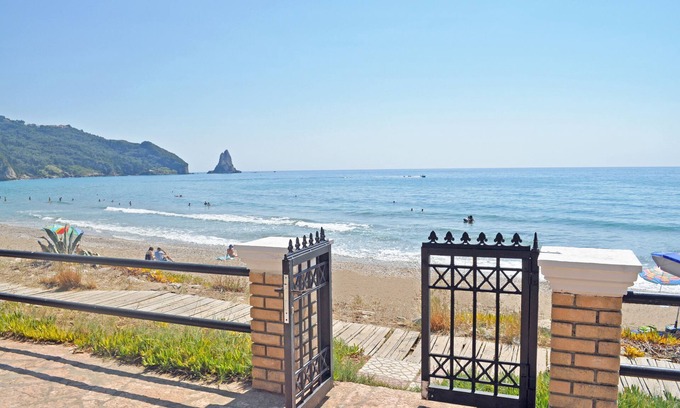 Agios Gordios House | Beach houses Yannis on Agios Gordios beach on Corfu