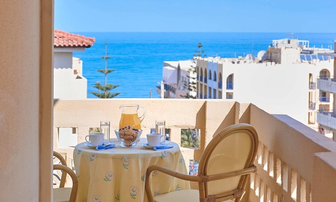Rethymno Apartment | Central Sea View Apartment, ideal for families