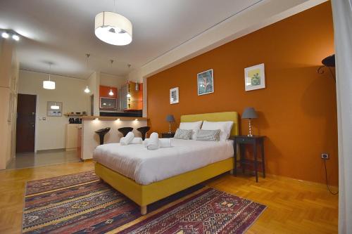 Plaka Apartment | Check Point - Down Town