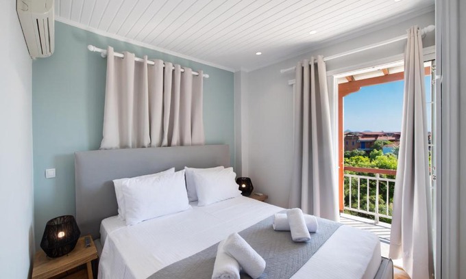 Nidri Apartment | chris apartement