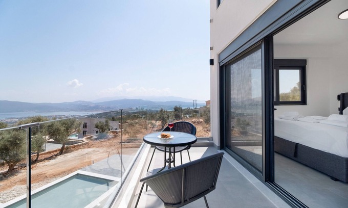 Kavallos Villa | Country House 'Villa Andria' with Sea View, Wi-Fi and Air Conditioning