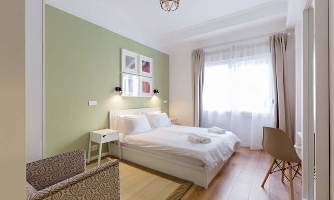 Kinosargous Apartment | Dinostratus House, Studio 7