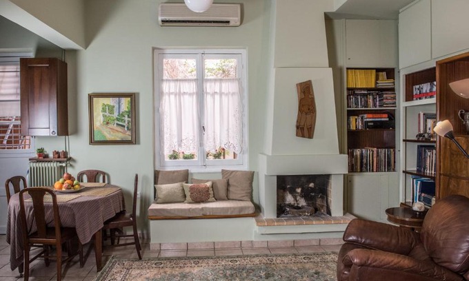 Ilisia Apartment | Elly's house in Athens