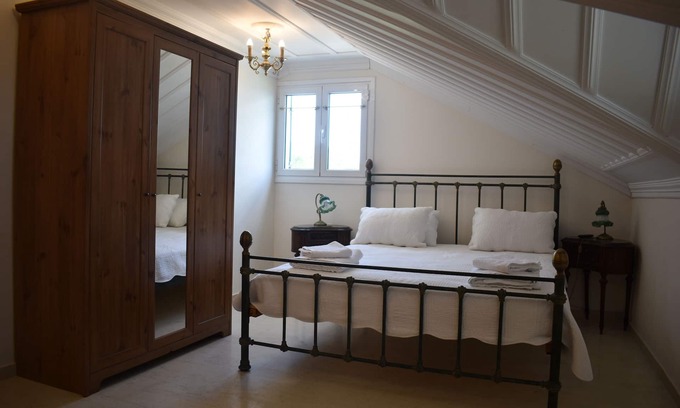 Karia Villa | Estate Dafnopanagia Villa Magda