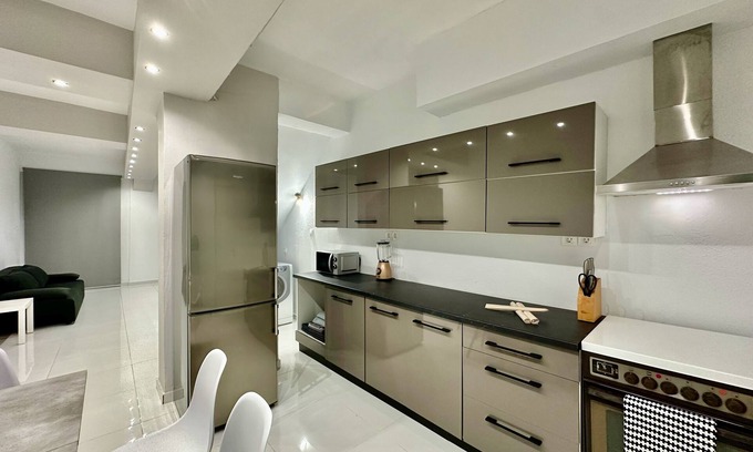 Kriopigi House | Four Seasons - The White Queen House