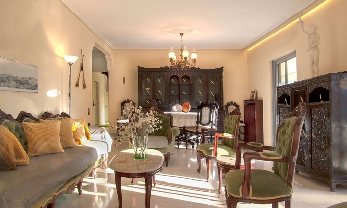 Thissio Apartment | Friends & Family Apt.
