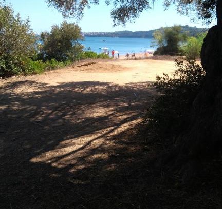 Kompi House | House Giannis Haikos two minutes walk to the beach Peroulia