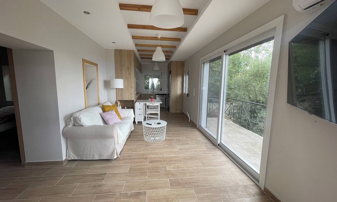 Kavallos Cottage | Ionian home
