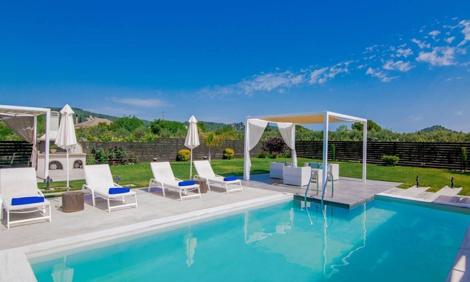 Vanato Villa | Madini Luxury Villa 2.1
