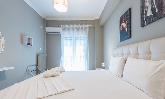 Ampelokipoi Apartment | Modern City Apartment by Cloudkeys