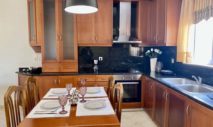 Sitia Apartment | New superior-bright apartment 5 min from beach and center