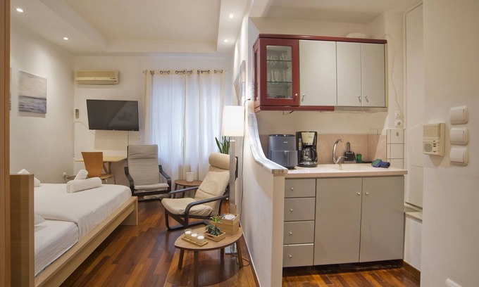 Plaka Apartment | Otto Centro - Studio Apartment, Sleeps 2