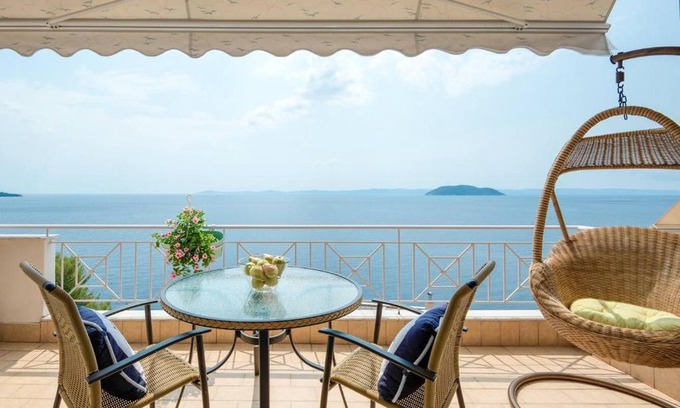 Neos Marmaras Apartment | Pentahouse sea view in Neos Marmaras Greece