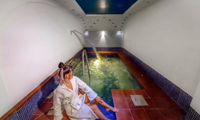 Loutraki Apartment | Pozar Salt Cave Hotel Spa