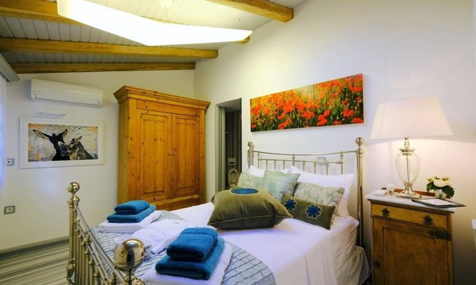 Myrina Apartment | Rosemary Room - Limnos Experience