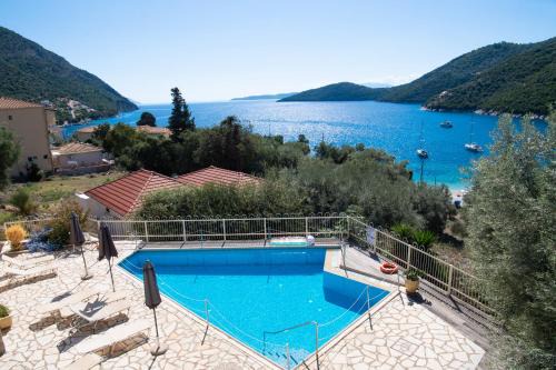 Mikros Gialos Apartment | Rouda Village